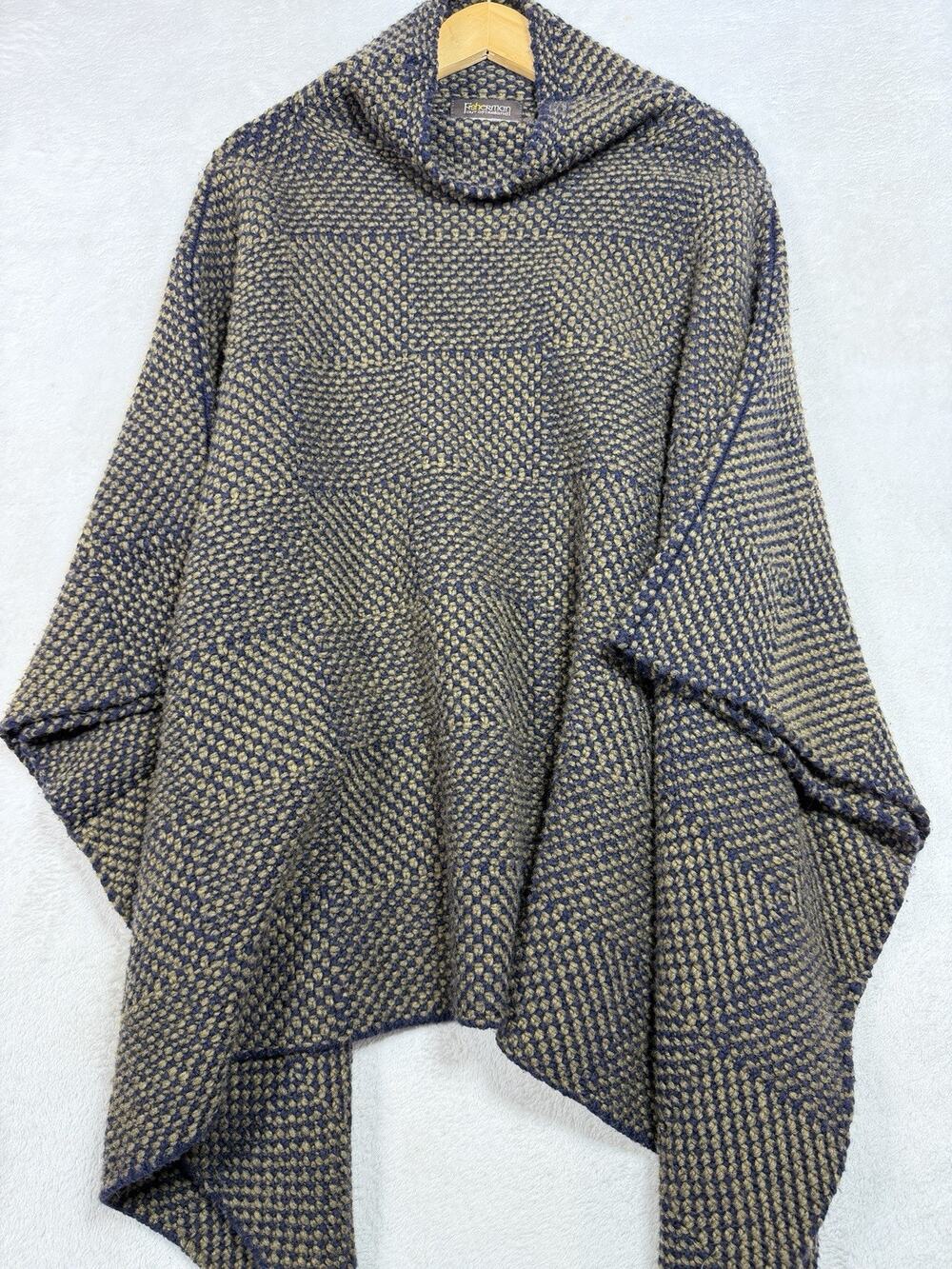 Fisherman Out of Ireland Merino Wool Poncho Sweater Cape Coastal Donegal Sz Lg